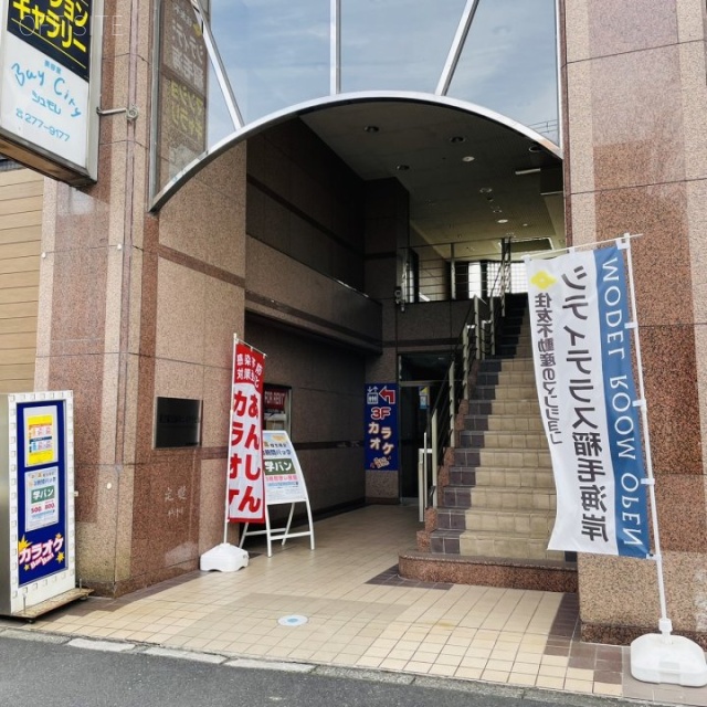 第2稲毛海岸ニイクラビル エントランス