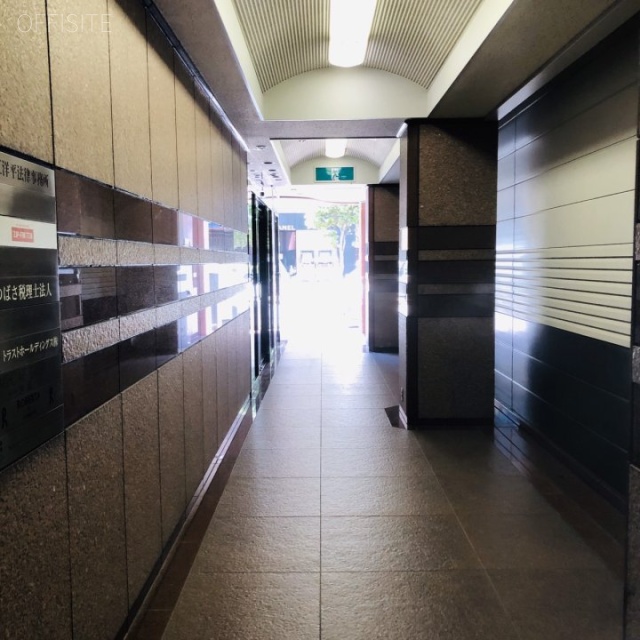 タチバナ日比谷ビル エントランス