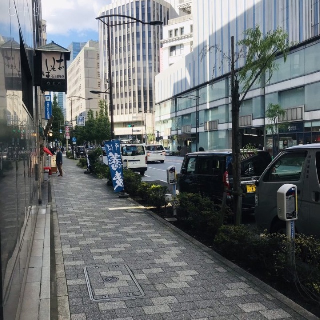 日本橋大栄ビル ビル前面道路