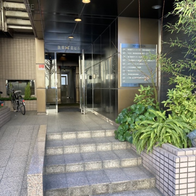 後楽1丁目ビル エントランス