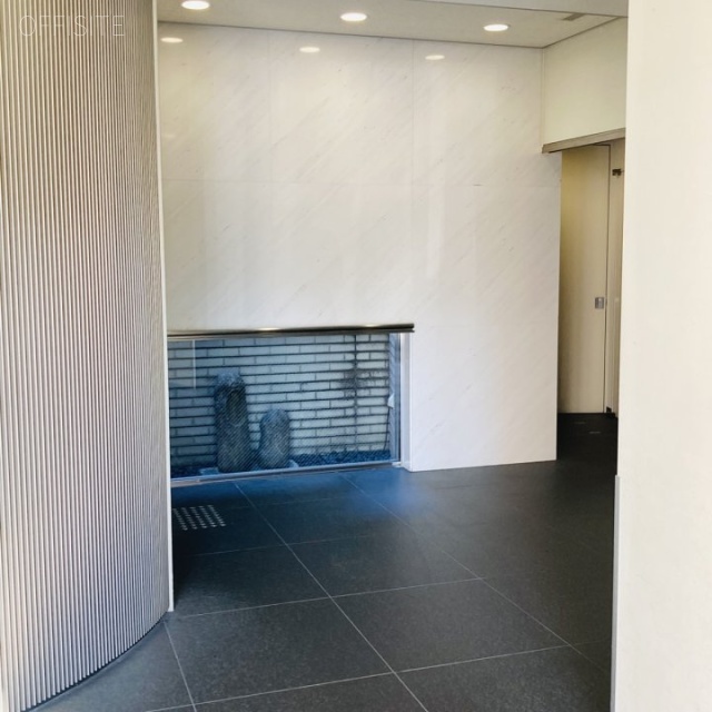 ジアロ町田ビル エントランス