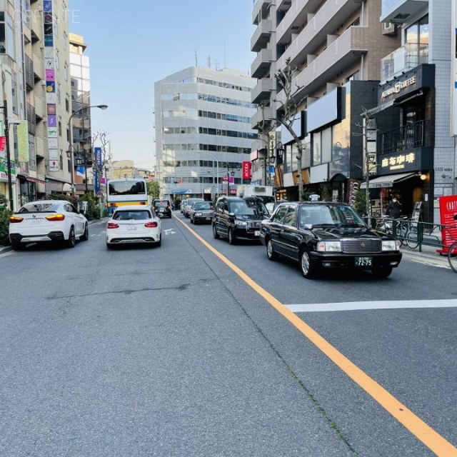 三恵51ビル ビル前面道路
