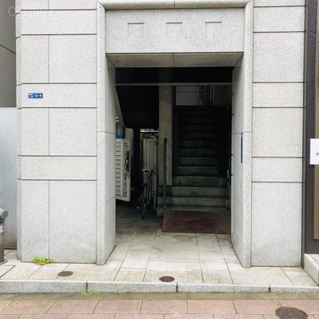 ACN東麻布ビル エントランス