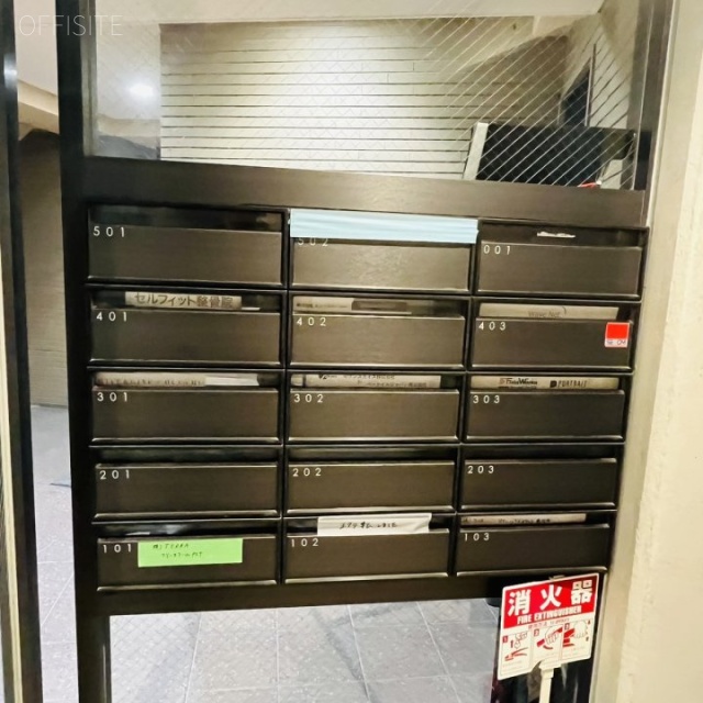 クオーレエビス 郵便受け