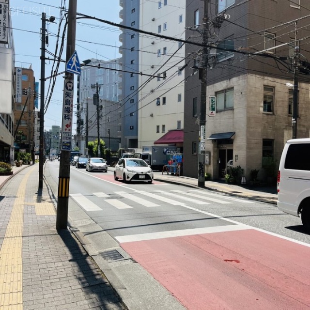 大黒屋ビル 前面道路