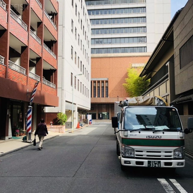 東都銀座ビル ビル前面道路