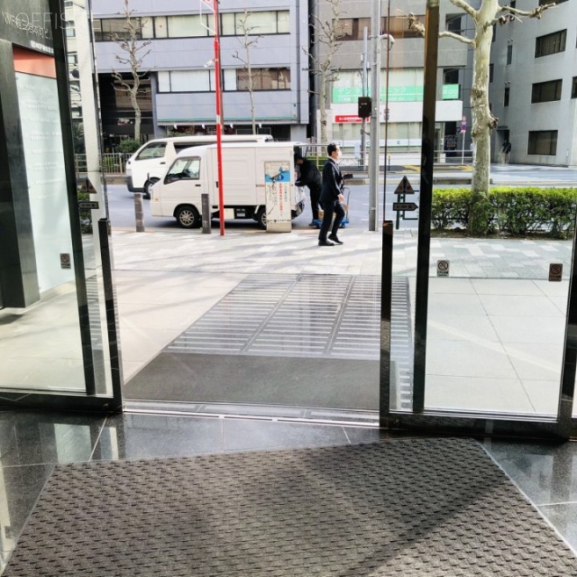 NMF神田岩本町ビル エントランス