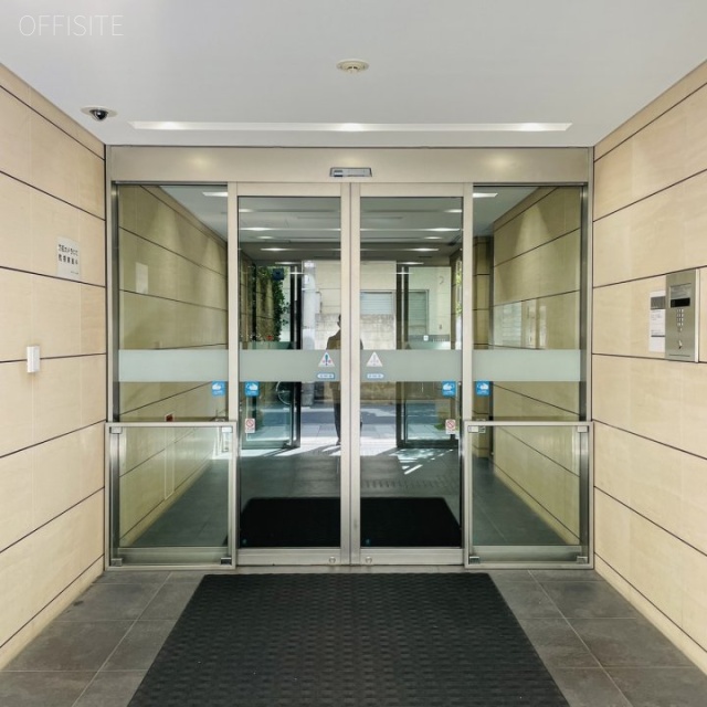 六本木アネックスビル オフィスビル出入口