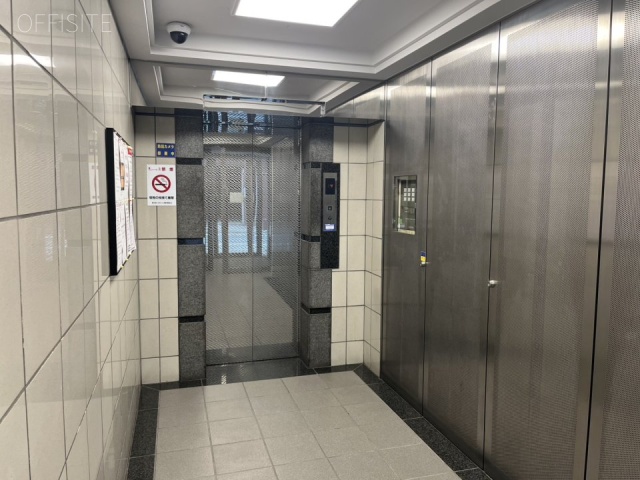 新宿KMビル エントランス