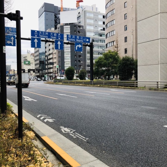 日幸五反田ビル 前面道路