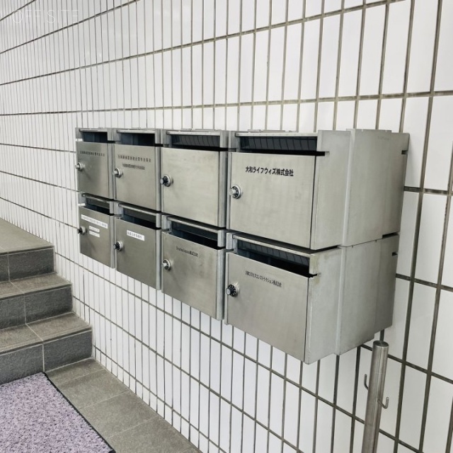 第6セイコービル 郵便受け