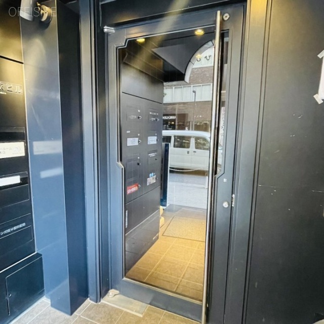 第3西欧ビル オフィスビル出入口