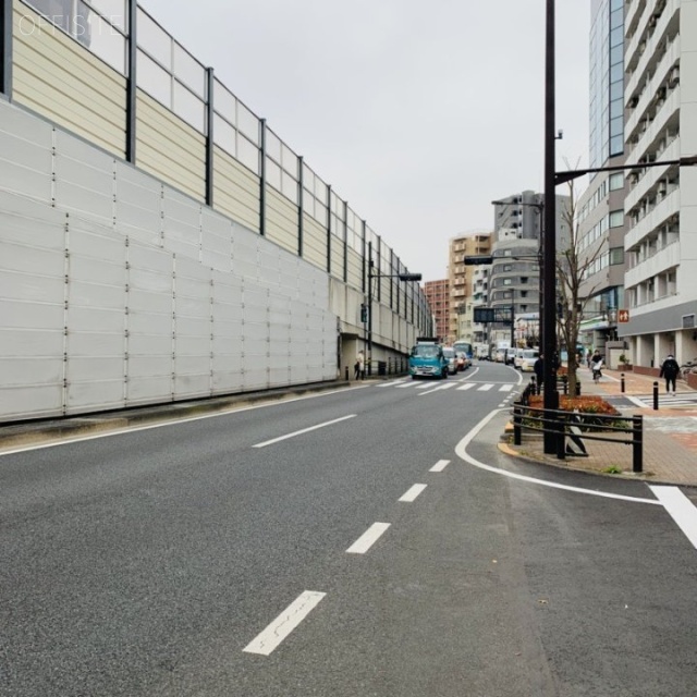 NH西池袋ビル ビル前面道路