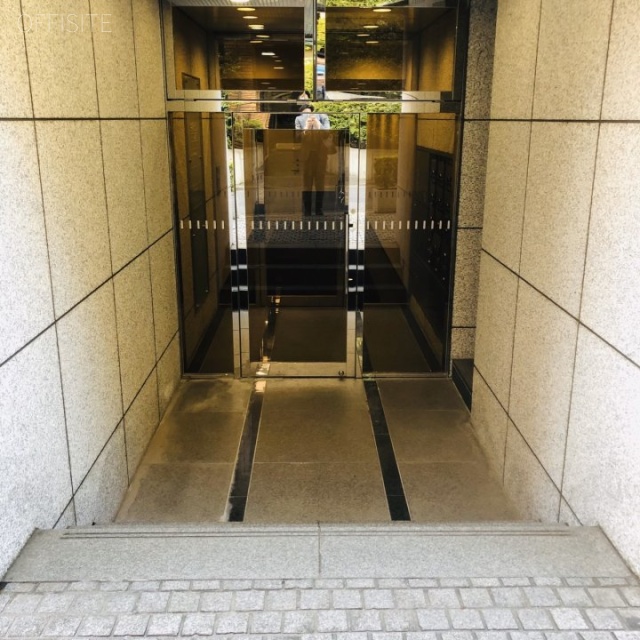 共同ビル一番町 エントランス