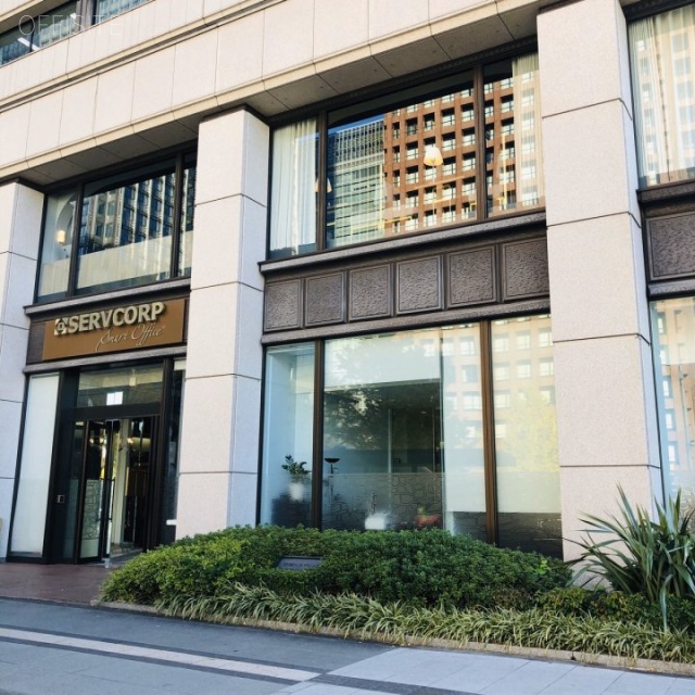 丸の内郵船ビル(1階:サービスオフィス) エントランス