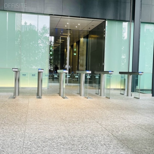 東京スクエアガーデン エントランス