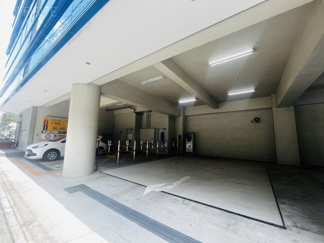 Landman OTOWA 駐車場
