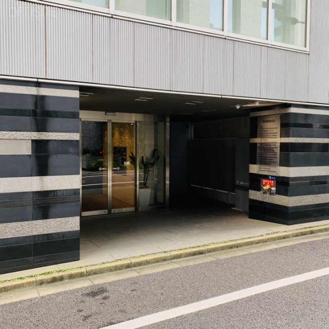 西新橋PR-EX エントランス