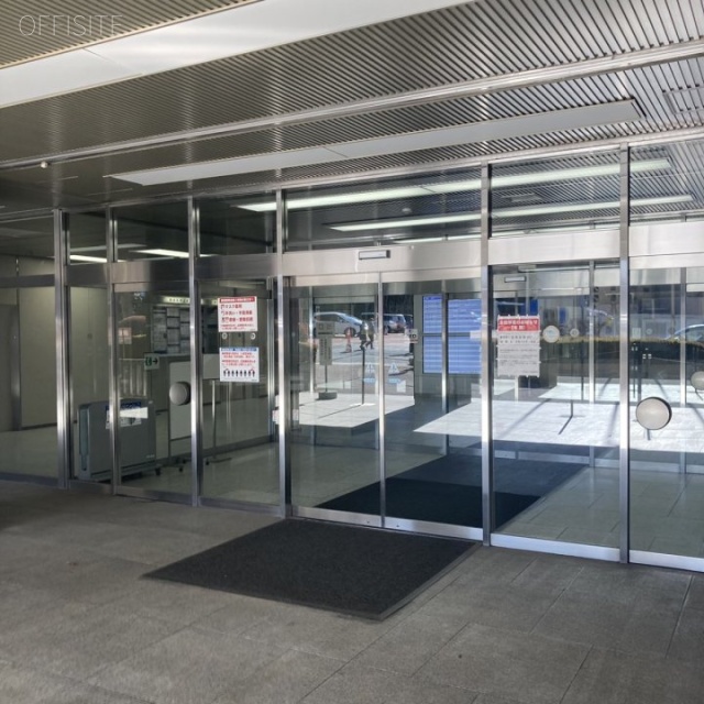 機械振興会館 エントランス