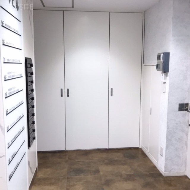 G4ビル エントランス