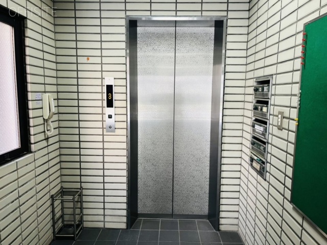 田口ビル エントランス