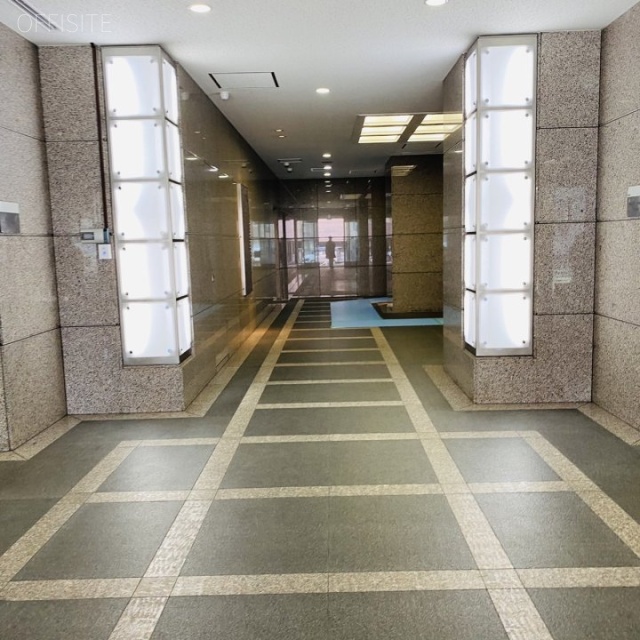 立川錦町ビル エントランス