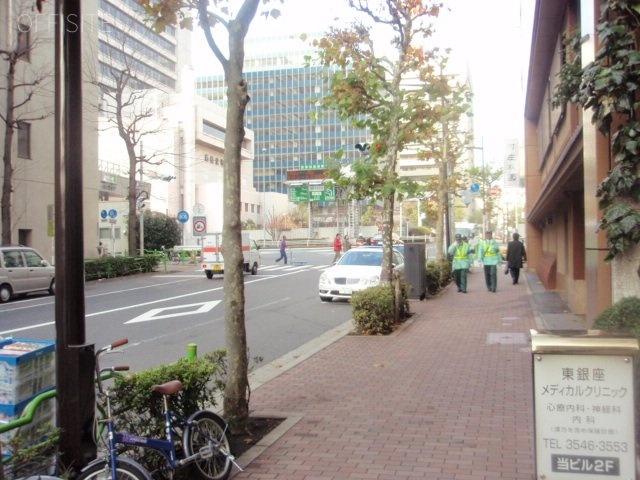 登喜和ビル ビル前面道路