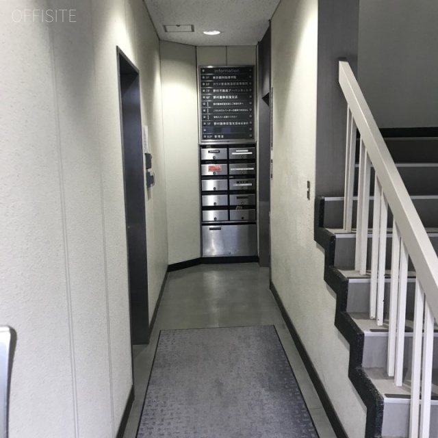 荻窪野村證券ビル エントランス