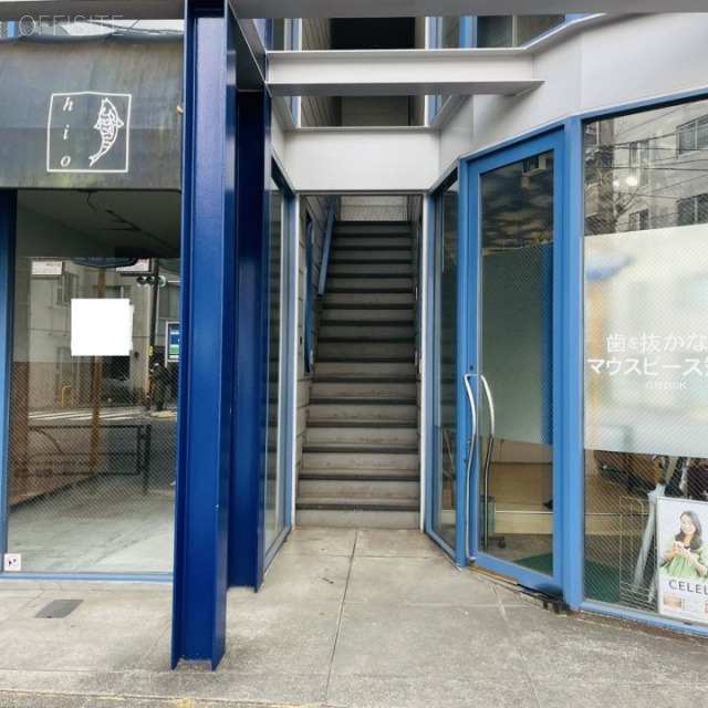 ループラインビル エントランス