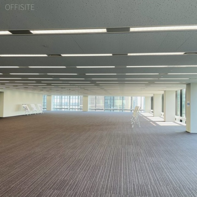 東京サンケイビル 室内