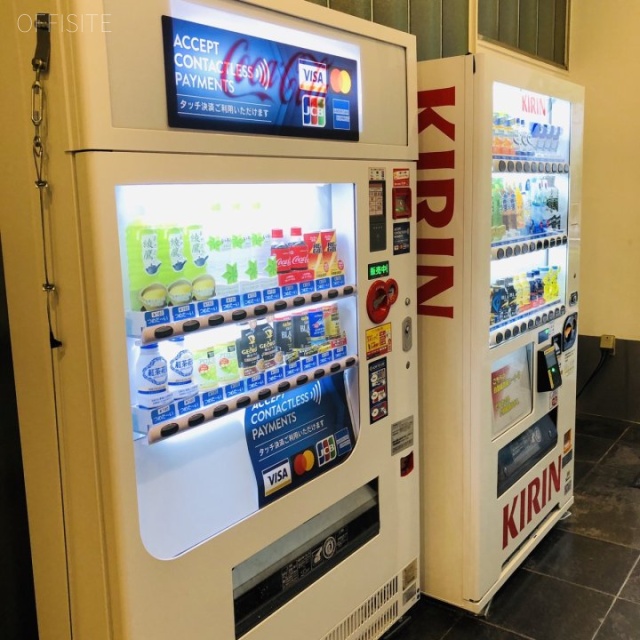 銀座クレッセントビル 自動販売機