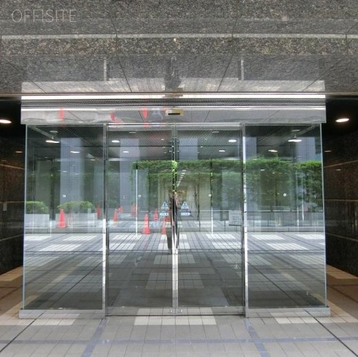 S&Sビル エントランス