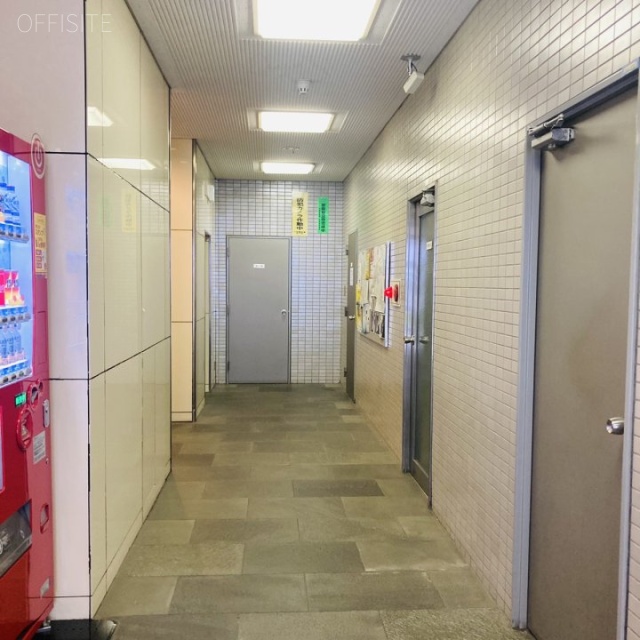 ウィスタリア東五反田ビル エントランス