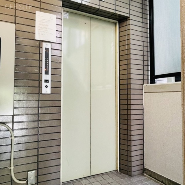 稲垣ビル エントランス