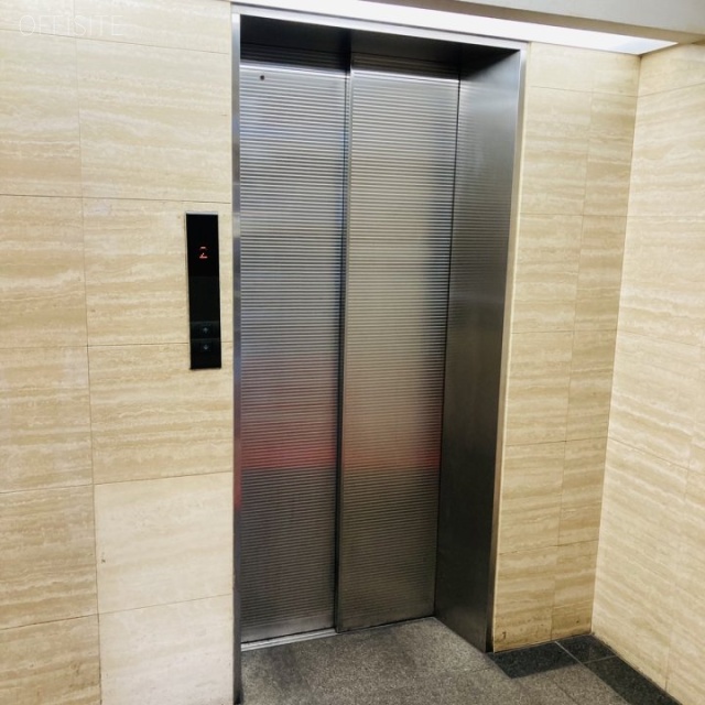 六本木トリニティビル エレベーター