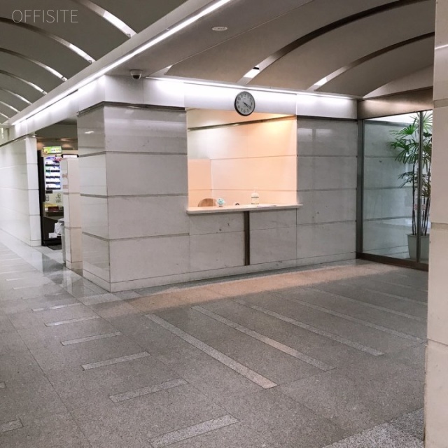 ワカ末ビル(7階:サービスオフィス) エントランス