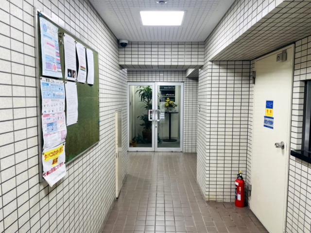 ルミエールお茶の水ビル エントランス