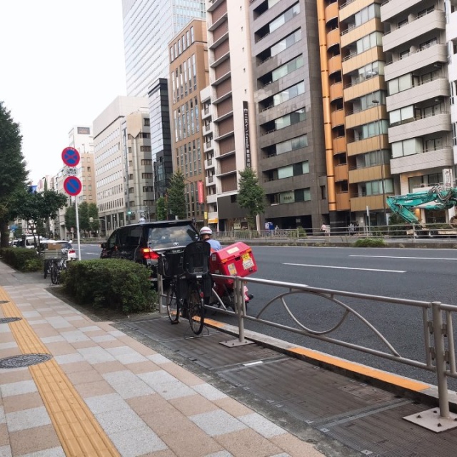 T&G浜松町ビル ビル前面道路