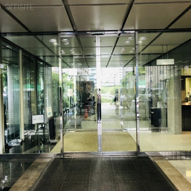 大森パークビル オフィスビル出入口