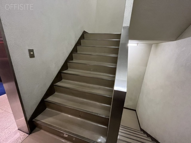 宮前ビル エントランス