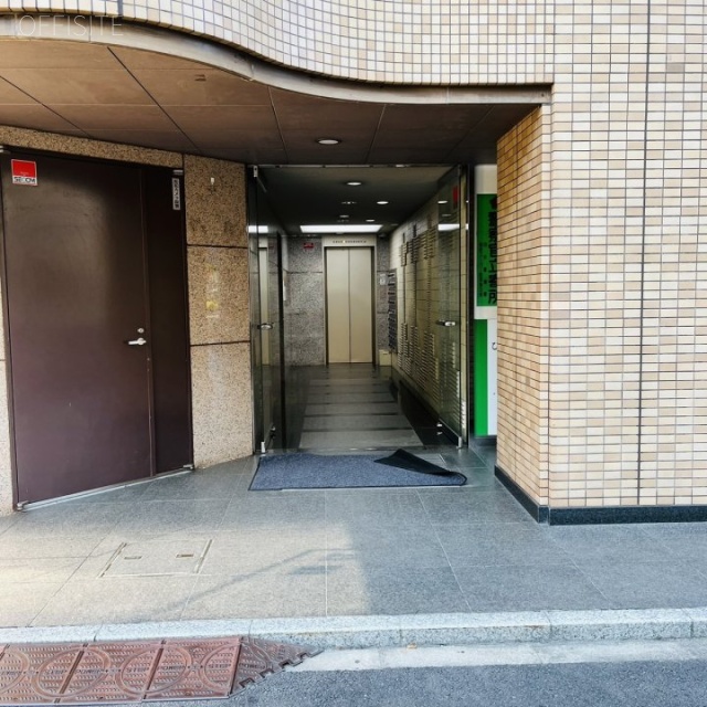 鯉江ビル オフィスビル出入口