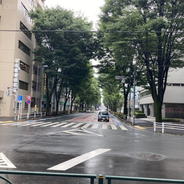 IFOビル ビル前面道路