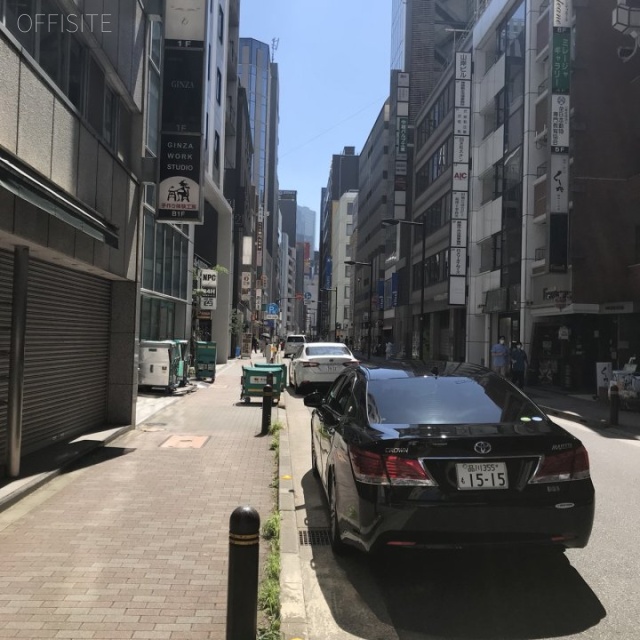 銀座小林ビル ビル前面道路