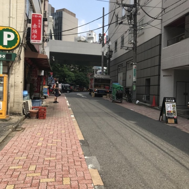 第1矢木ビル ビル前面道路
