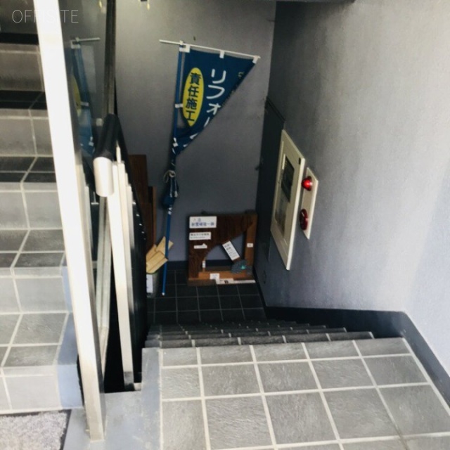目黒建築会館ビル エントランス