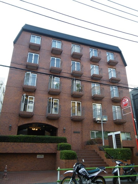 赤坂七番館 外観