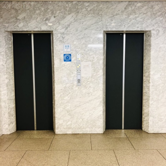 オームビル新館 エントランス