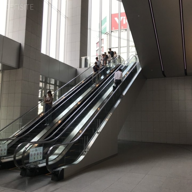 JR新宿ミライナタワー エントランス