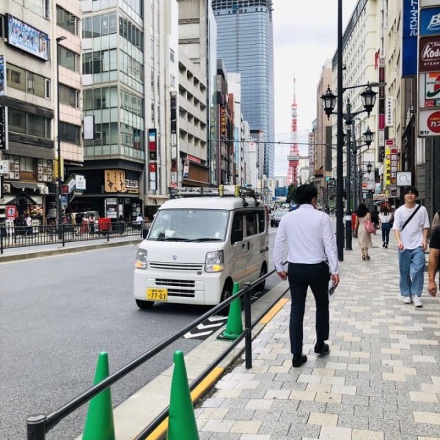 ほうらいやビル ビル前面道路