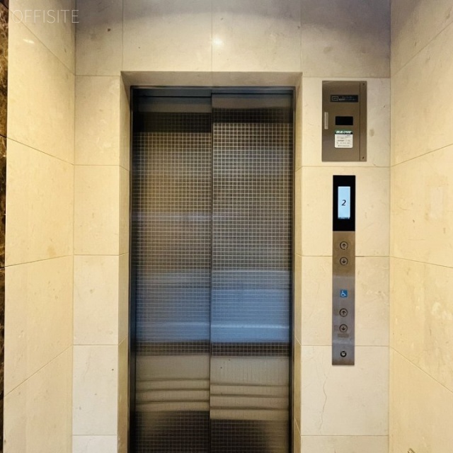 ザ・レジデンス東京駅前 エントランス